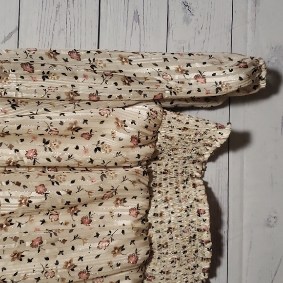 Blousology top - Picture 2 of 7